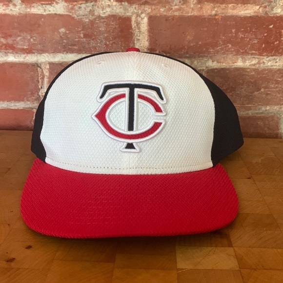 New Era 59Fifty Authentic MLB Minnesota Twins Hat - Picture 1 of 1